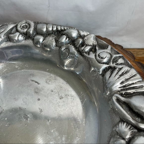 Betty Barrena silver seashell nautical 12 in. bowl - Picture 7 of 11